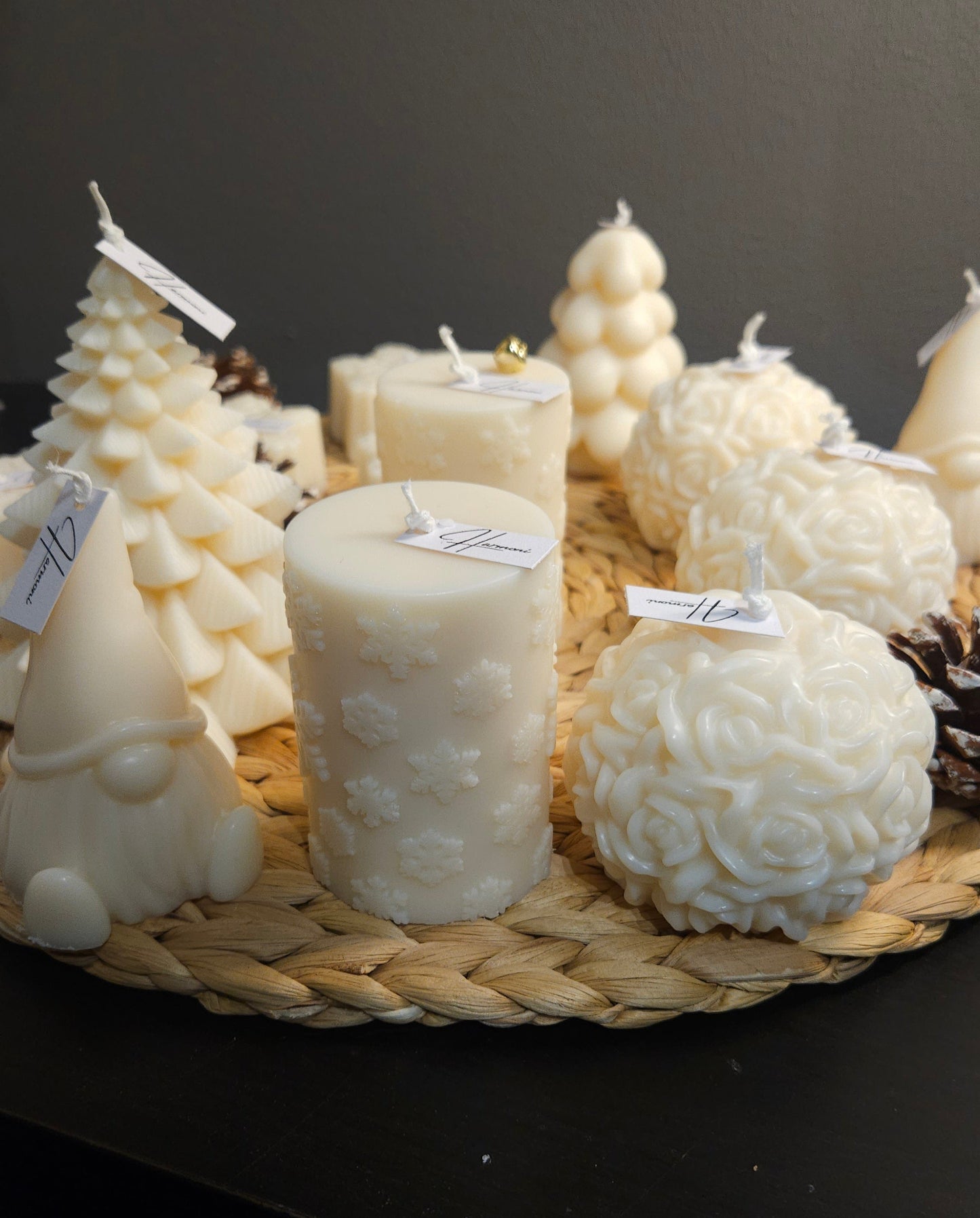 Ruusupallo -kynttilä