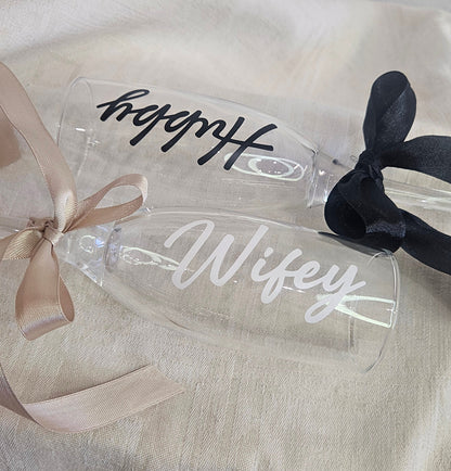 Nimitarra juomalasiin