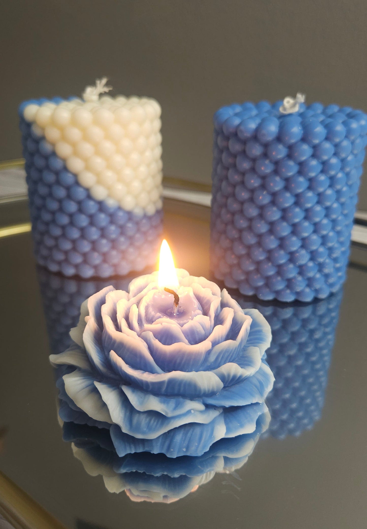 Itsenäisyyspäivän Pioni -kynttilä