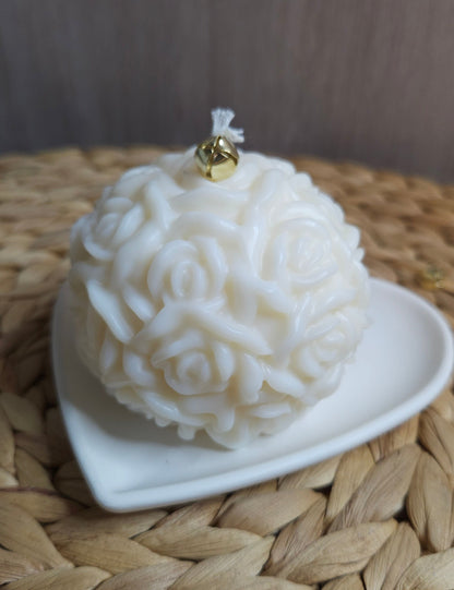 Ruusupallo -kynttilä