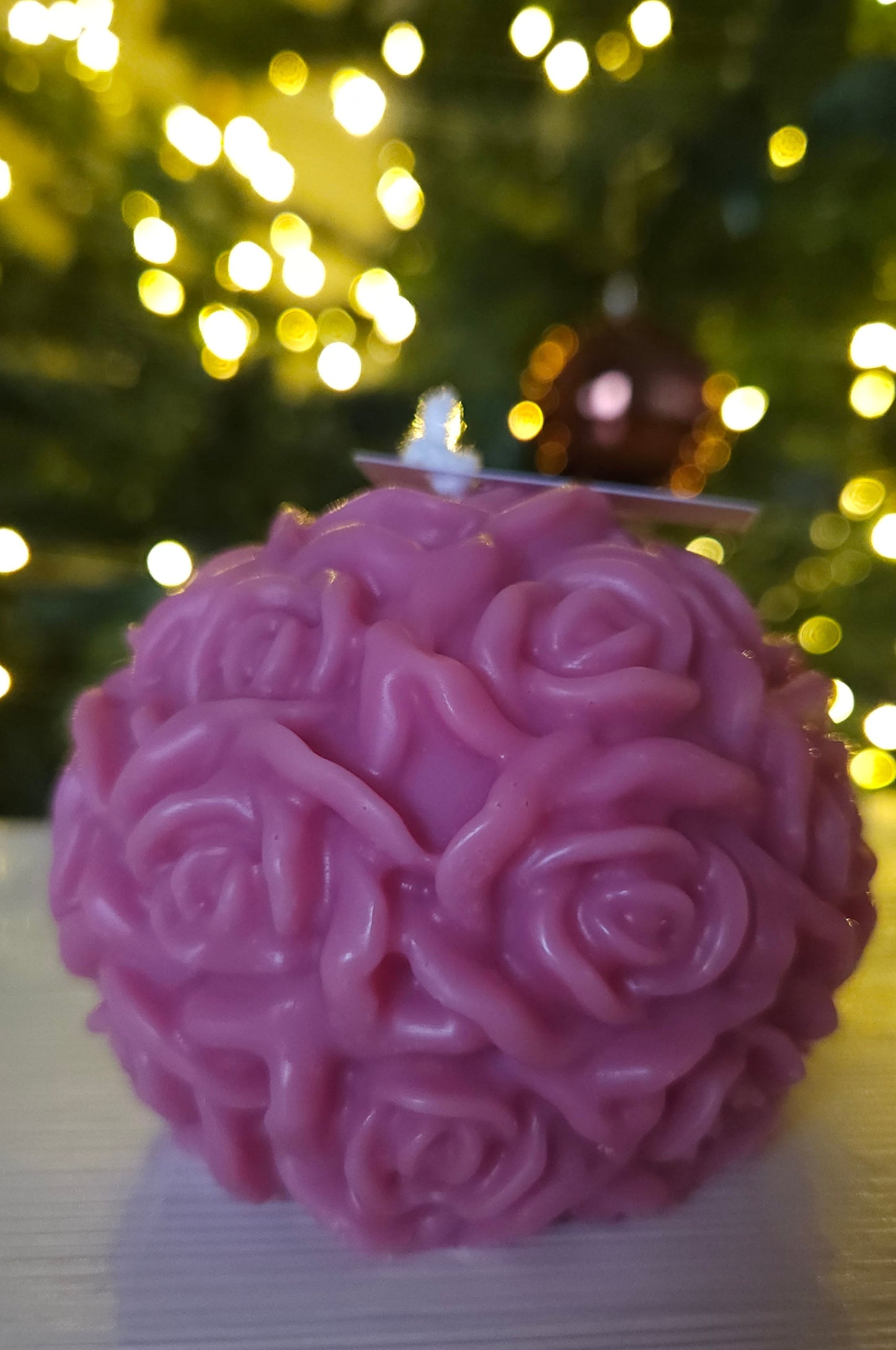 Ruusupallo -kynttilä