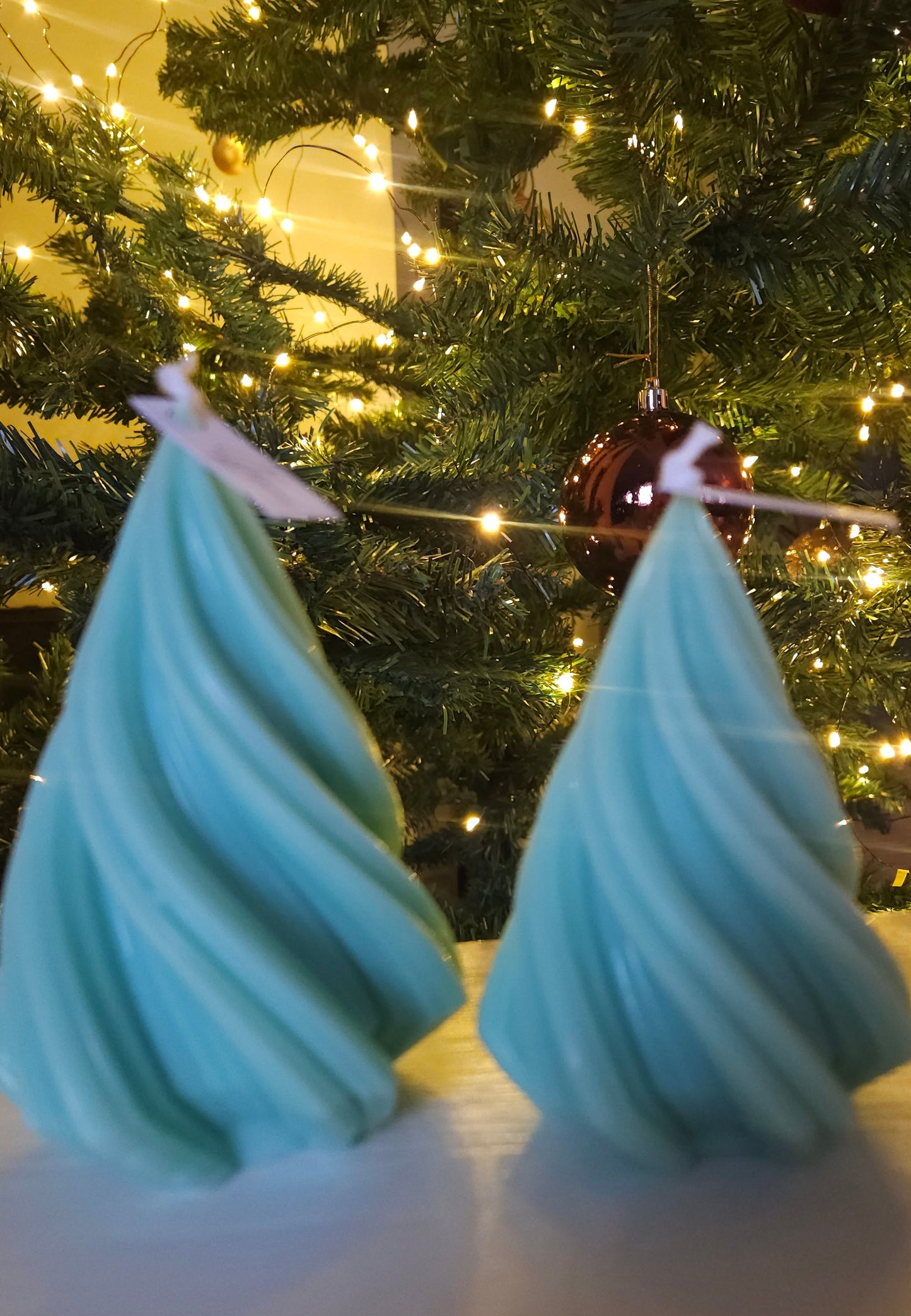 Joulukuusi M -kynttilä