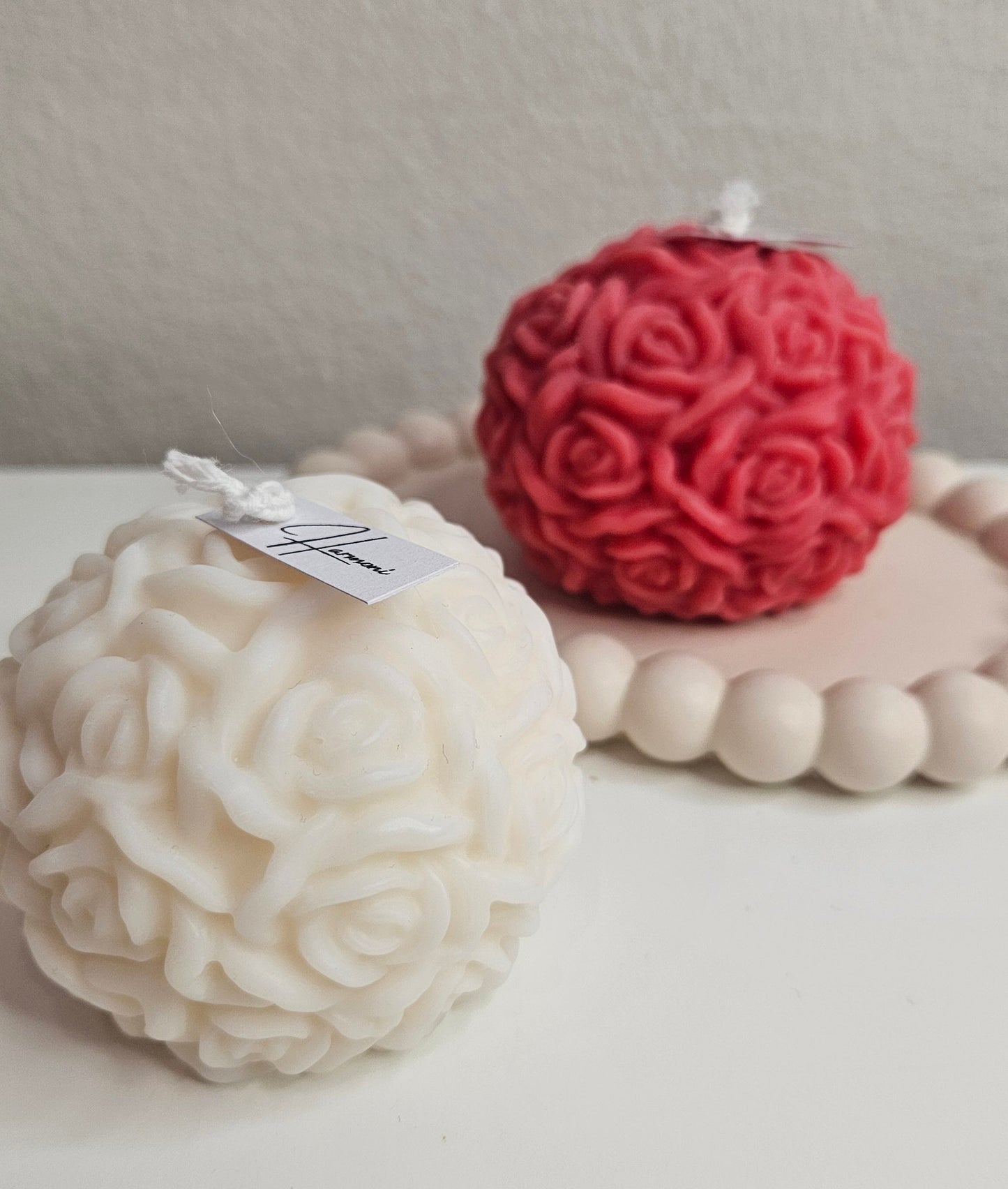 Ruusupallo -kynttilä