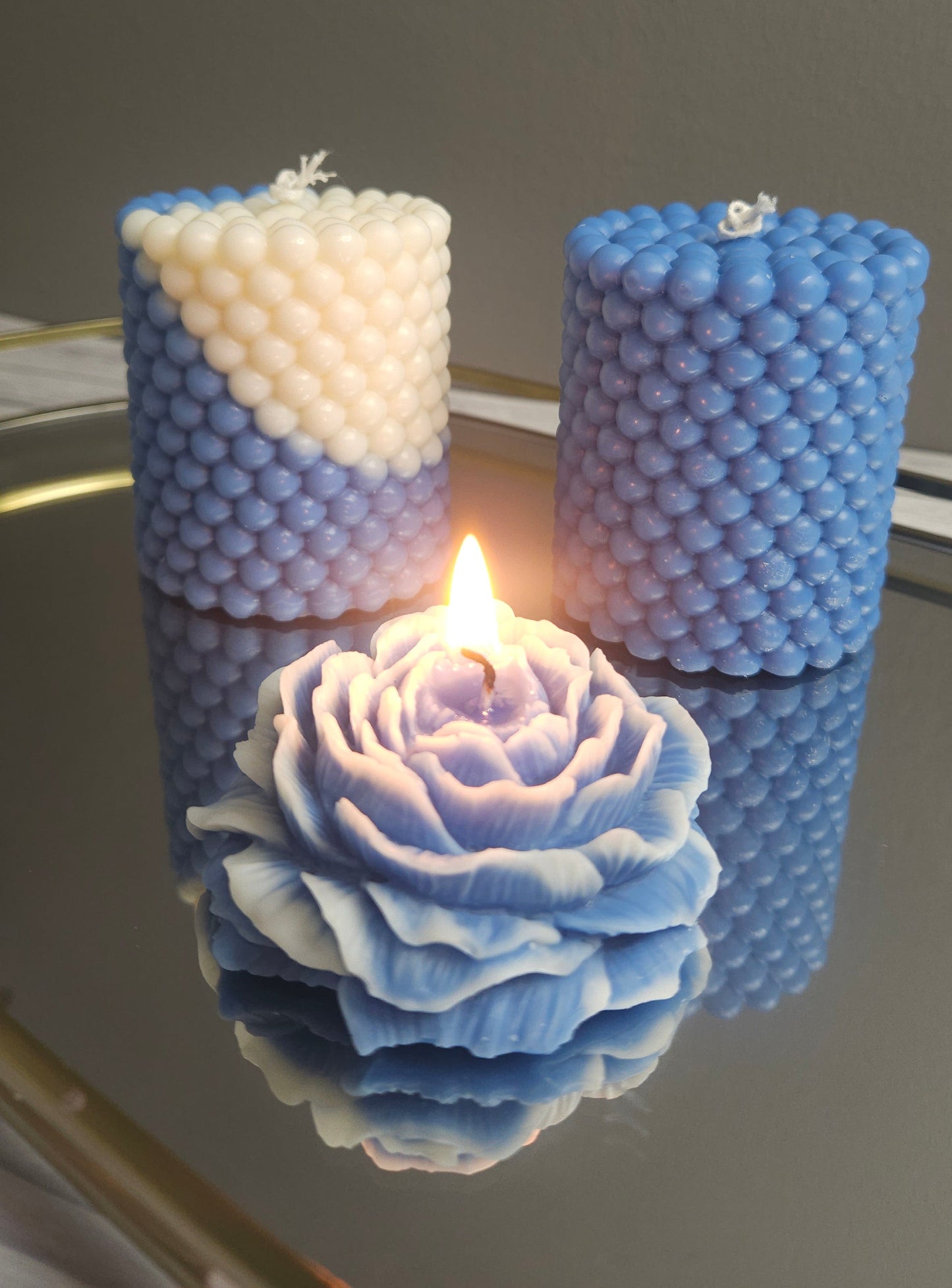 Itsenäisyyspäivän Helminauha -kynttilä